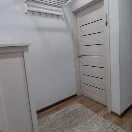 1-Комнатная Квартира Uralsk Exterior foto