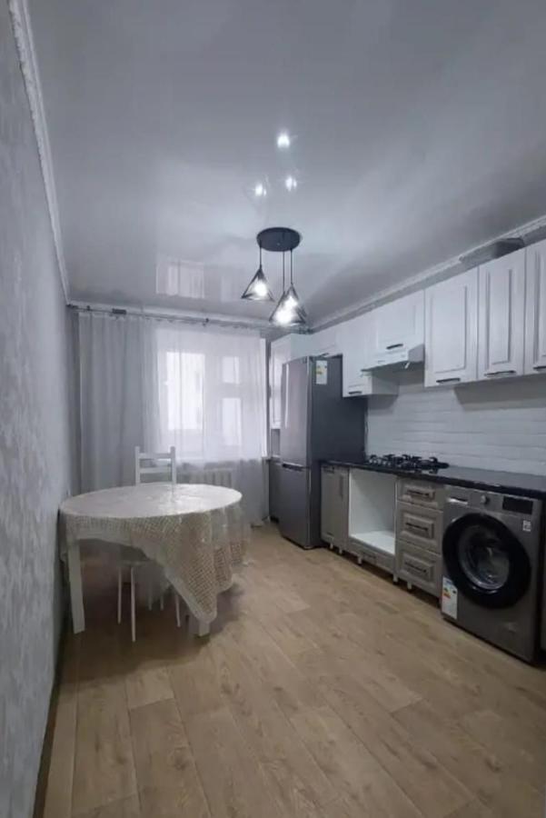 1-Комнатная Квартира Uralsk Exterior foto