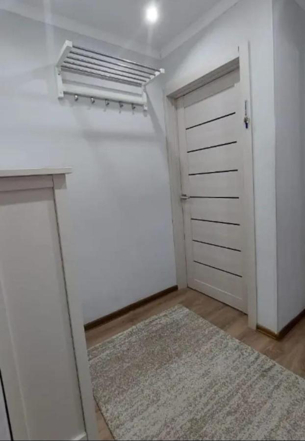 1-Комнатная Квартира Uralsk Exterior foto